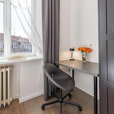 Apartment Uptown Nr4 With Parking And Ac